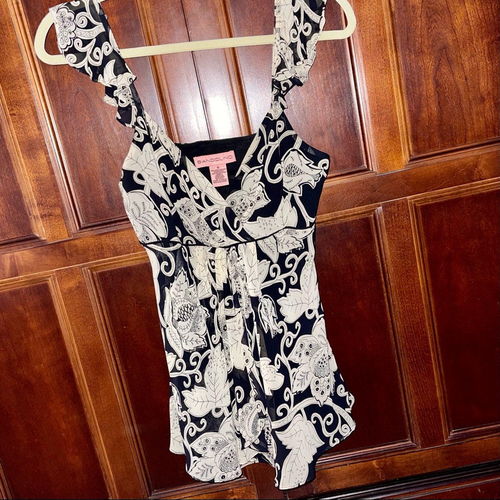 Bandolino Flowing, Sleeveless Top
